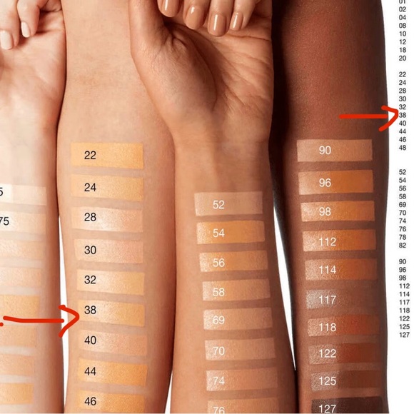 NWT Clinique’s Beyond Perfecting™ Foundation + Concealer in Sesame - Picture 8 of 10